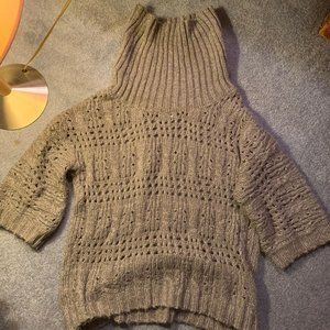 Oversized ladies gray sweater with sparkles